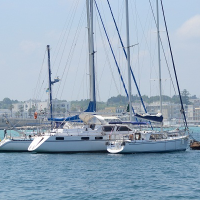Porto di Otranto, attività commerciali a singhiozzo causa sbarchi