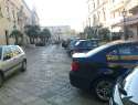 spazio-antistante-la-galleria-capece-invaso-dalle-auto-2